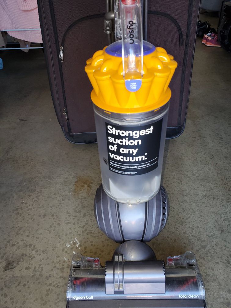 Dyson ball vacuum GREAT CONDITION