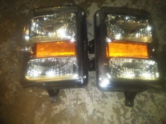 08 - 10 F350 head lights