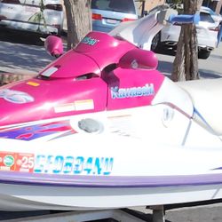 FREE 1995 Kawasaki Jet Ski Hull Body Seadoo