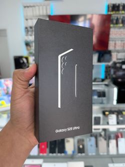 Samsung Galaxy s25 Ultra! 1 year warranty!