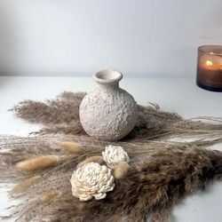 Minimalist rustic hand-painted textured small bud vase 8“ tall- Cream Sand wash