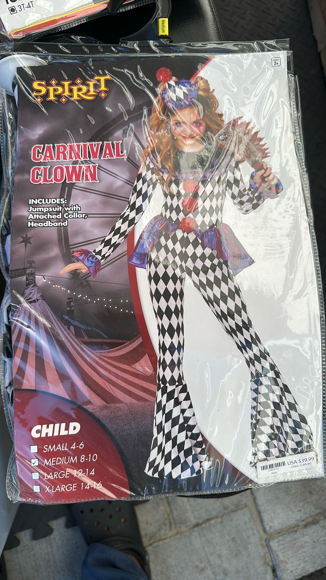 Costume