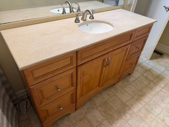 Bathroom vanity cabinet