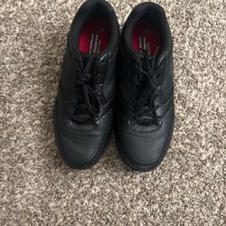 black leather Sketchers Shoes Slip Resistant size 8.5 Woman  New no box