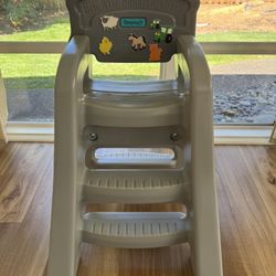 Simplay3 toddler chair