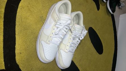 coconut milk dunk lows 13 USED