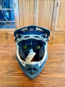 NEW Troy Lee Designs D4 Composite MIPS Downhill Helmet - Medium - Stealth Gray