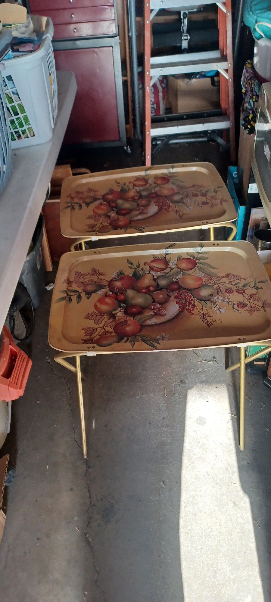 A pair of "Vintage tin, TV Trays With An Apple Deaign. In Great Working Condition For There Age