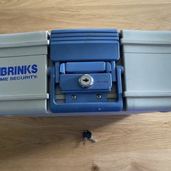 Brinks Home Security Locked Box Fire Safe with Key AH-244226 Class 350 - 1/2 HR     CC