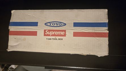Supreme Toyo T-320 Tool box