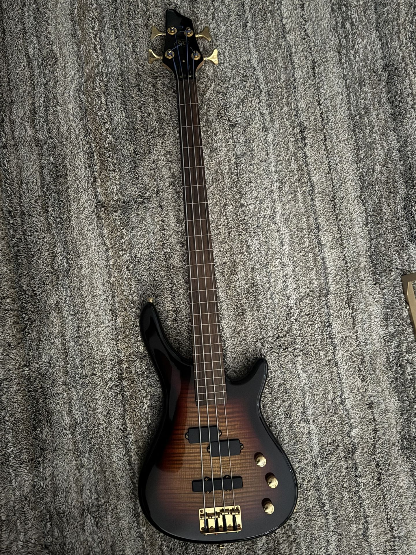 SXFretless Bass
