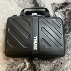 Thule laptop case 13 inch