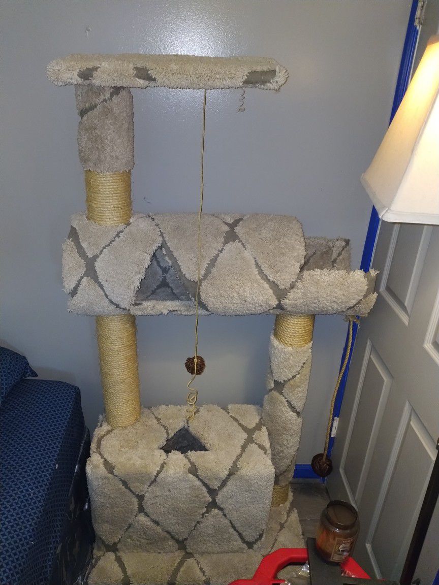 2 House Cat Condo Custom Build For Your Cats Needs. All Sizes ,All Colors You Name It ,I'll Build It. 