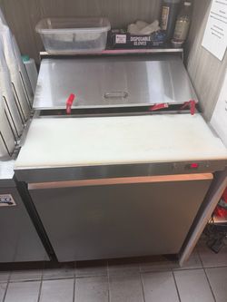 2 Sandwich Prep Cooler
