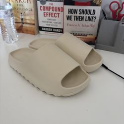 Beige YZY Slides Size 11