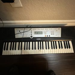 Yamaha Keyboard Piano E203