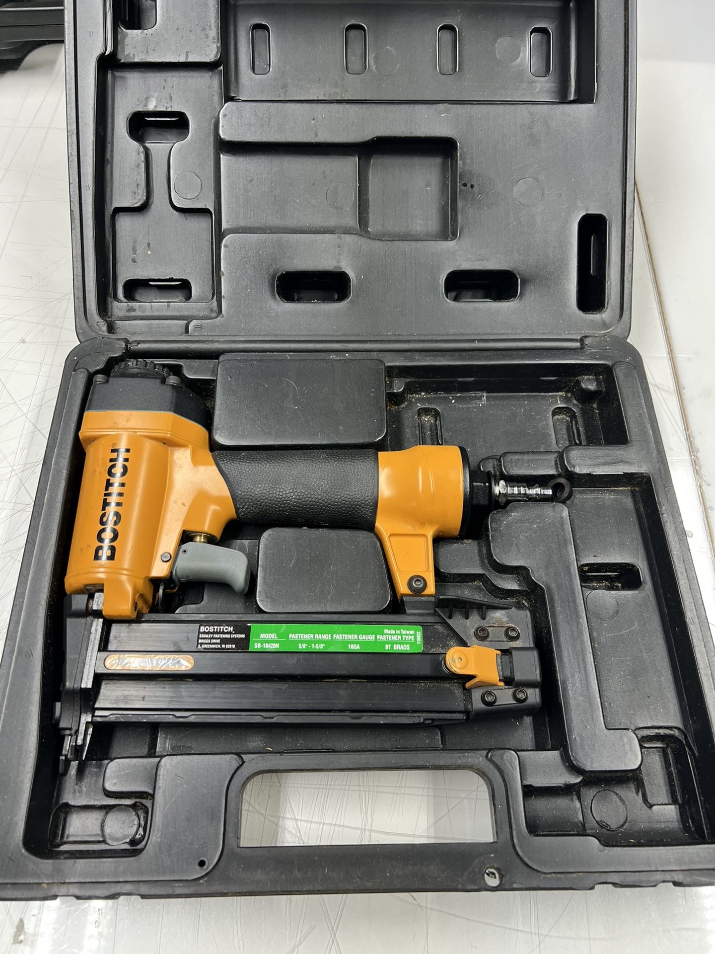 Bostitch 18GA Brad Nailer