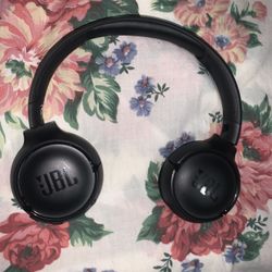 JBL WIRELESS HEADPHONES 
