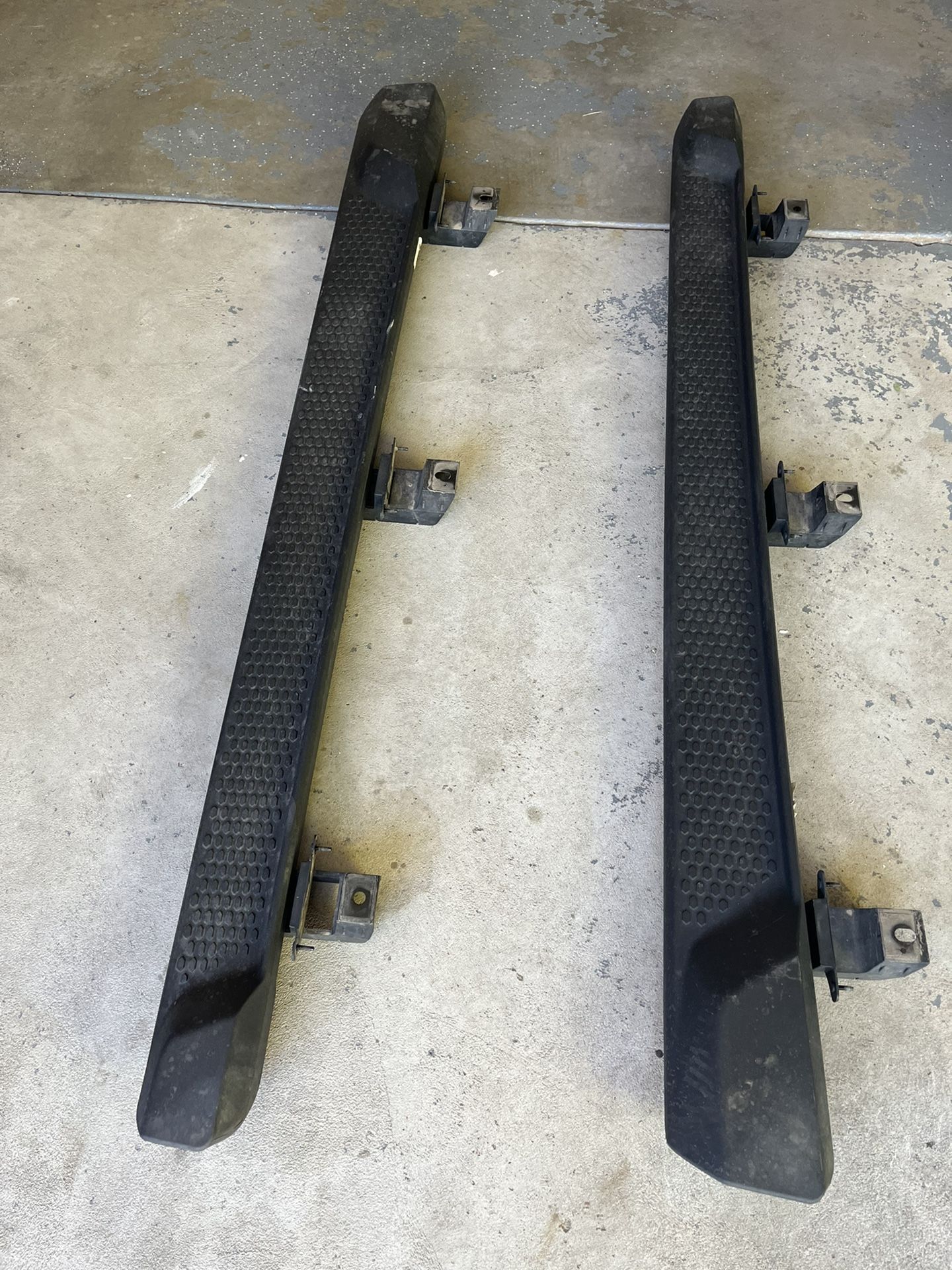 Jeep Wrangler Limited Sahara 2020 Bumper and Running Boards New