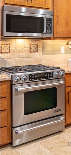 Jenn-Air Stainless Steel Gas Range