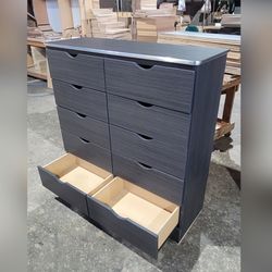Ten drawers dresser with rails