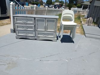 Long DRESSER and 6 Chairs
