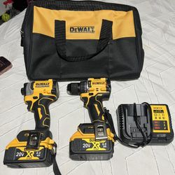 DEWALT 20V MAX  BRUSHLESS 2 TOOL COMBO KIT comes with bag and charger new 
