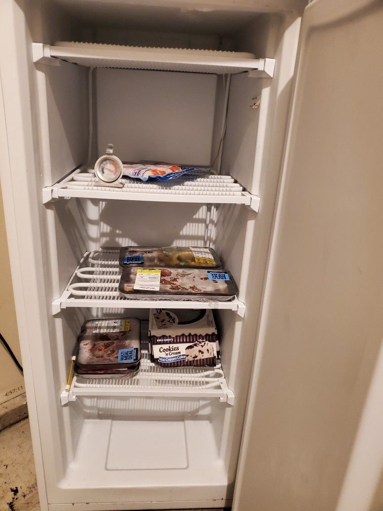 Kenmore Stand Up Freezer for Sale in Spanaway, WA OfferUp