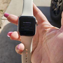 Apple watch SE 3 40mm 64OGB