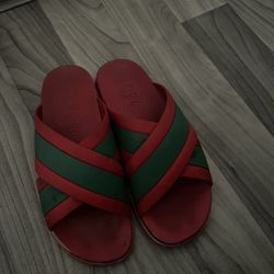 gucci slides