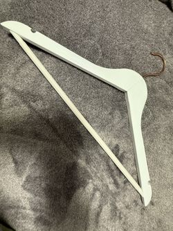 Hangers White Wood Suit w/slack bar (20ct)