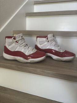 Jordan 11 (Cherry)