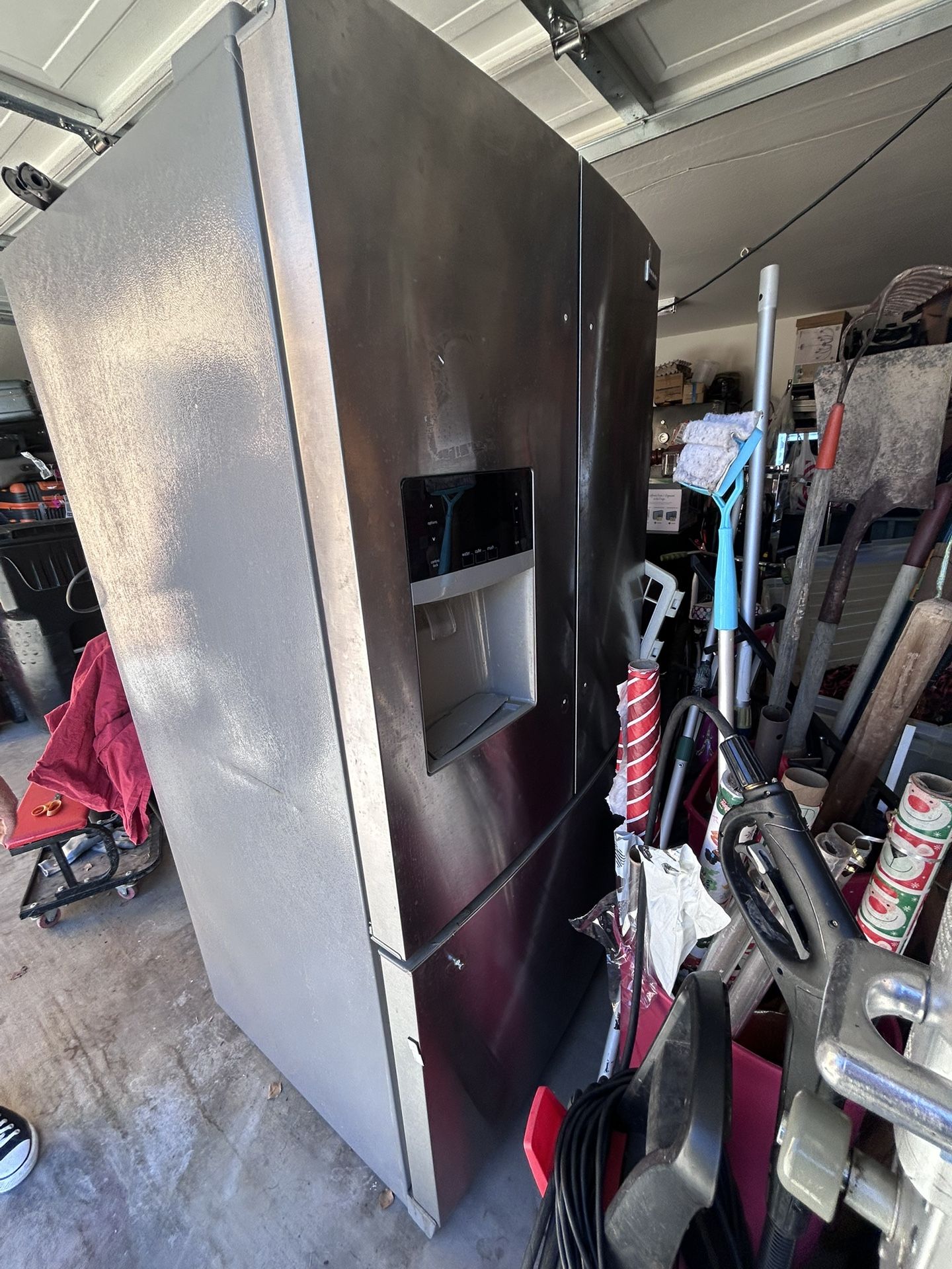 Frigidaire Fridge