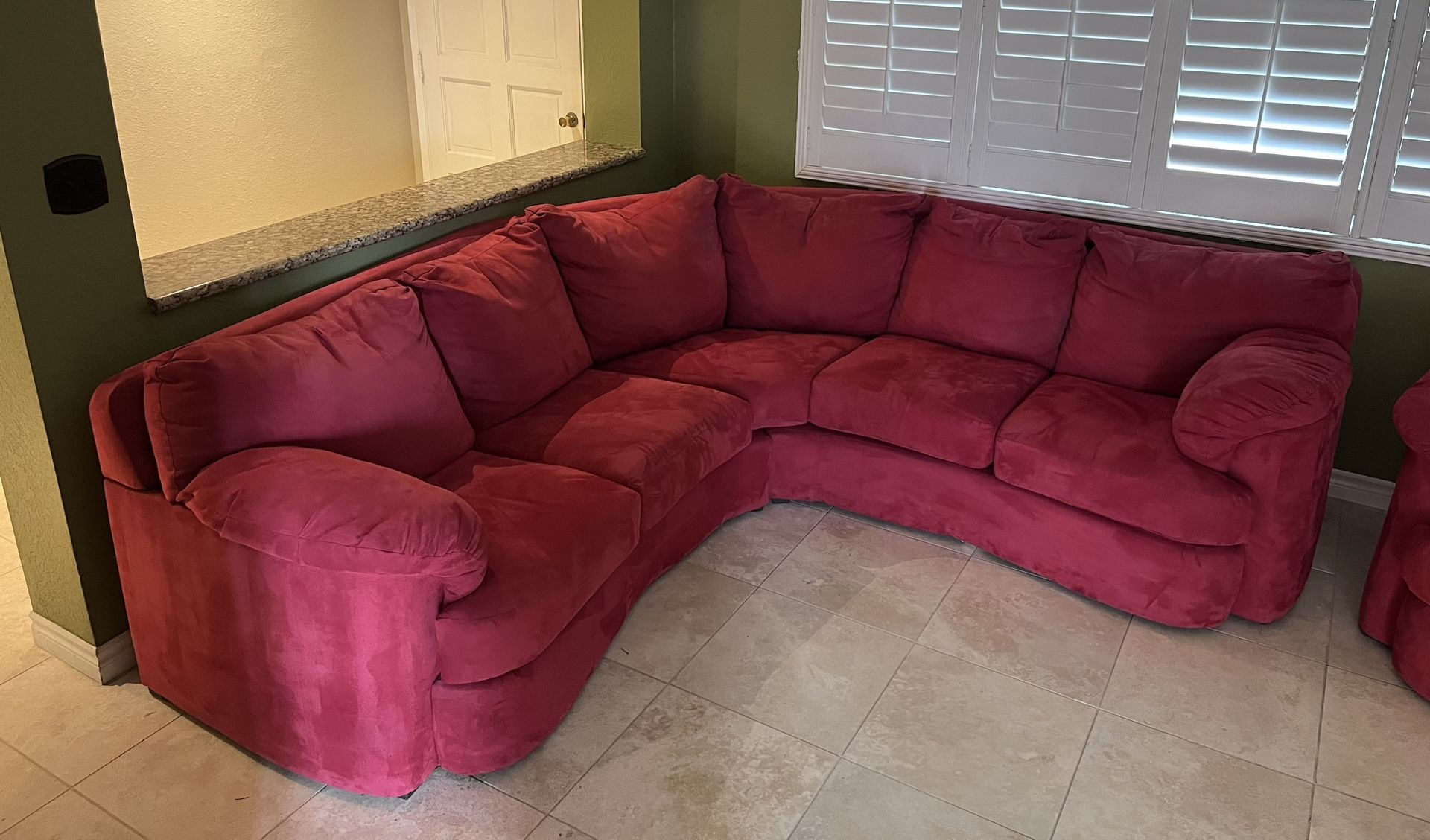 Jerome’s Furniture Collection