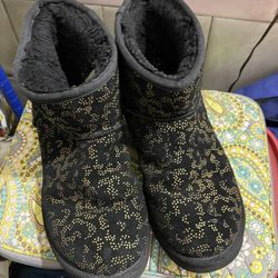 Uggs Boots Classic Min Conifer Size 8