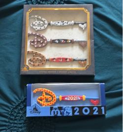 Disney limited Edition keys