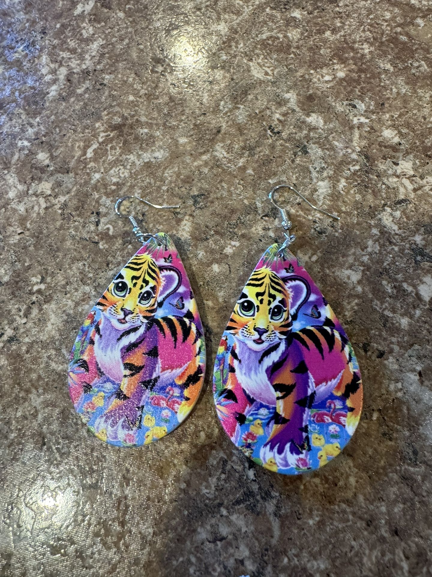 New Lisa Frank Boutique Earrings Shipping Avaialbe 