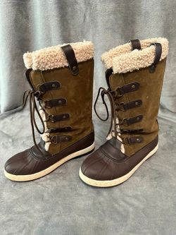 JustFab Brown Faux Suede Sherpa Lined Tall Lace Up Winter Duck Boots