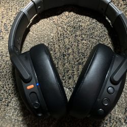 Skullcandy Wireless Headphones (brand New) BASS Is Crazy!!