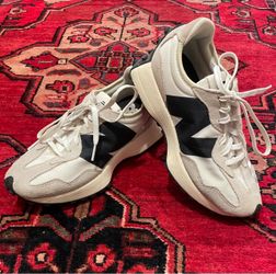 New Balance Sneakers Sz 6 Women’s