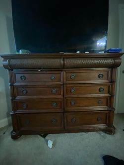Tv/dresser