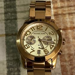 Michael Kors MK5726 women’s Chronograph Gold Watch