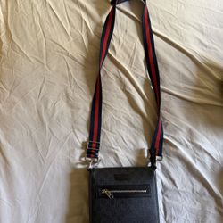 Gucc1 Crossbody