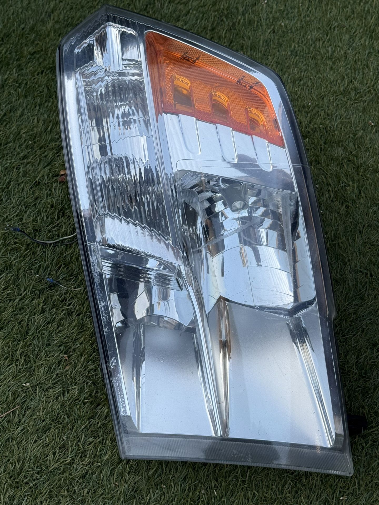 2016 Ram 2500 Headlights