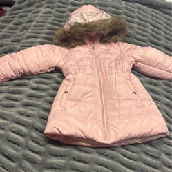 Tommyhilfiger Puffer Size Big  Kids 10/12!!  Never Worn!  Smoke Free Home!!