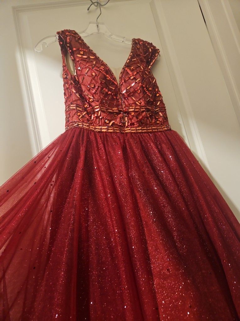 BRIDAL DRESS BURGUNDY