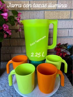 Tupperware Jarra con tazas
