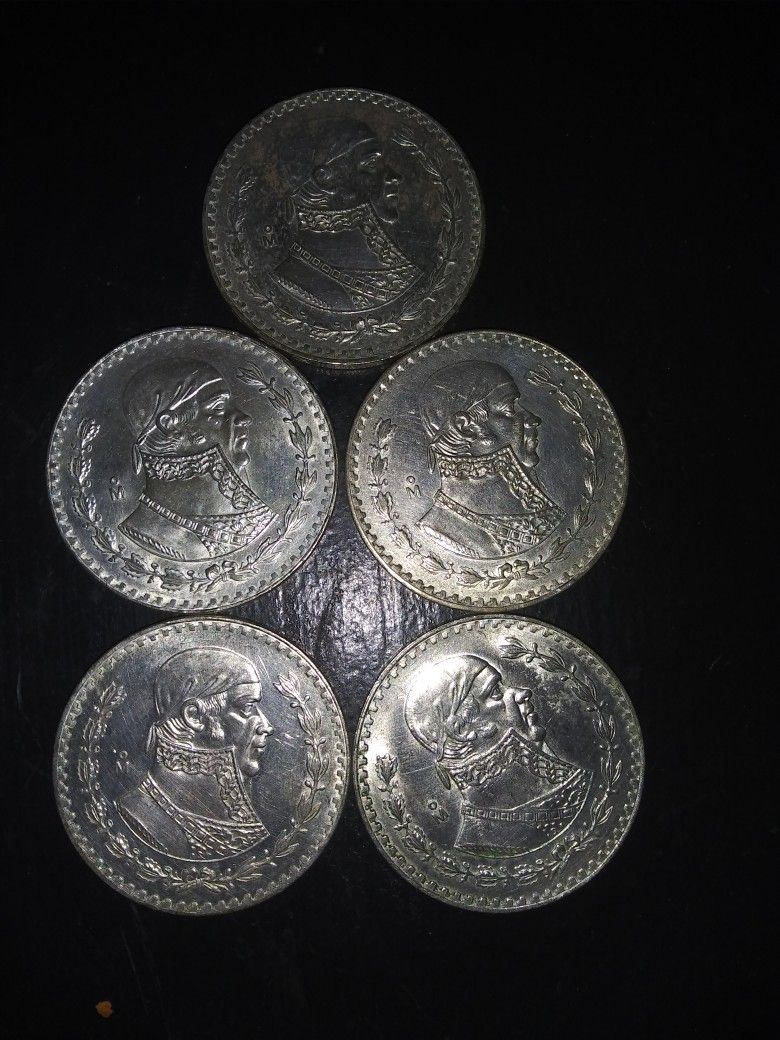 Coins 5 Mexican Silver One Paso Coins 1958-59-60 (5) 