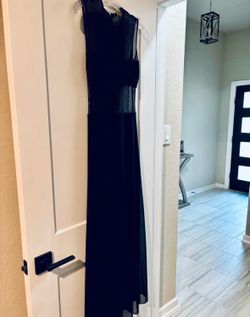 From Tootsies—Tadashi Shoji Long EVENING WEAR SHEER TOP Black Dress Size 4