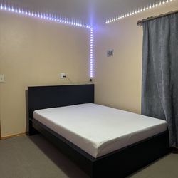 Bed Queen No mattress